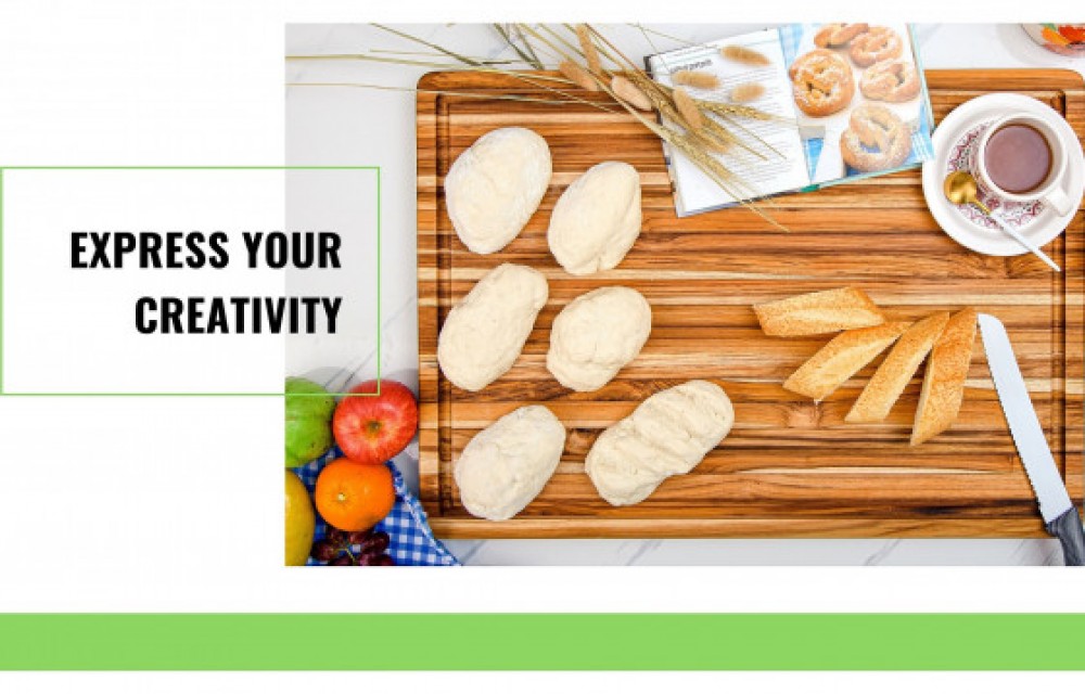 Rectangular Teak Cutting Board With Hand Grip And Juice Groove